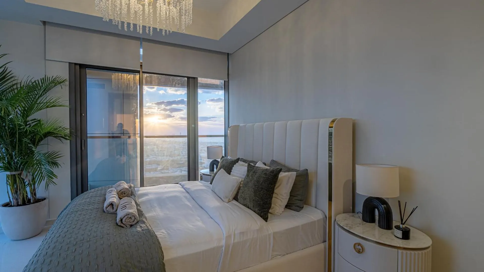 Stunning 3Br W Panoramic Views In Aykon City Dubaj 0*,  Zjednoczone Emiraty Arabskie